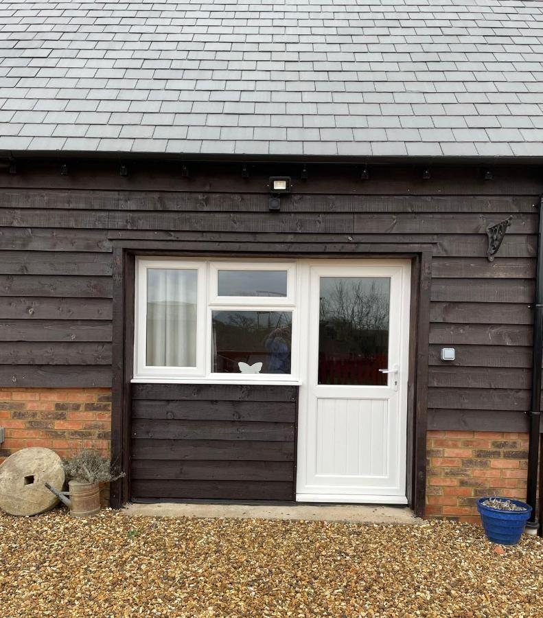 Little Buttercup Cottage Brackley  Exterior photo